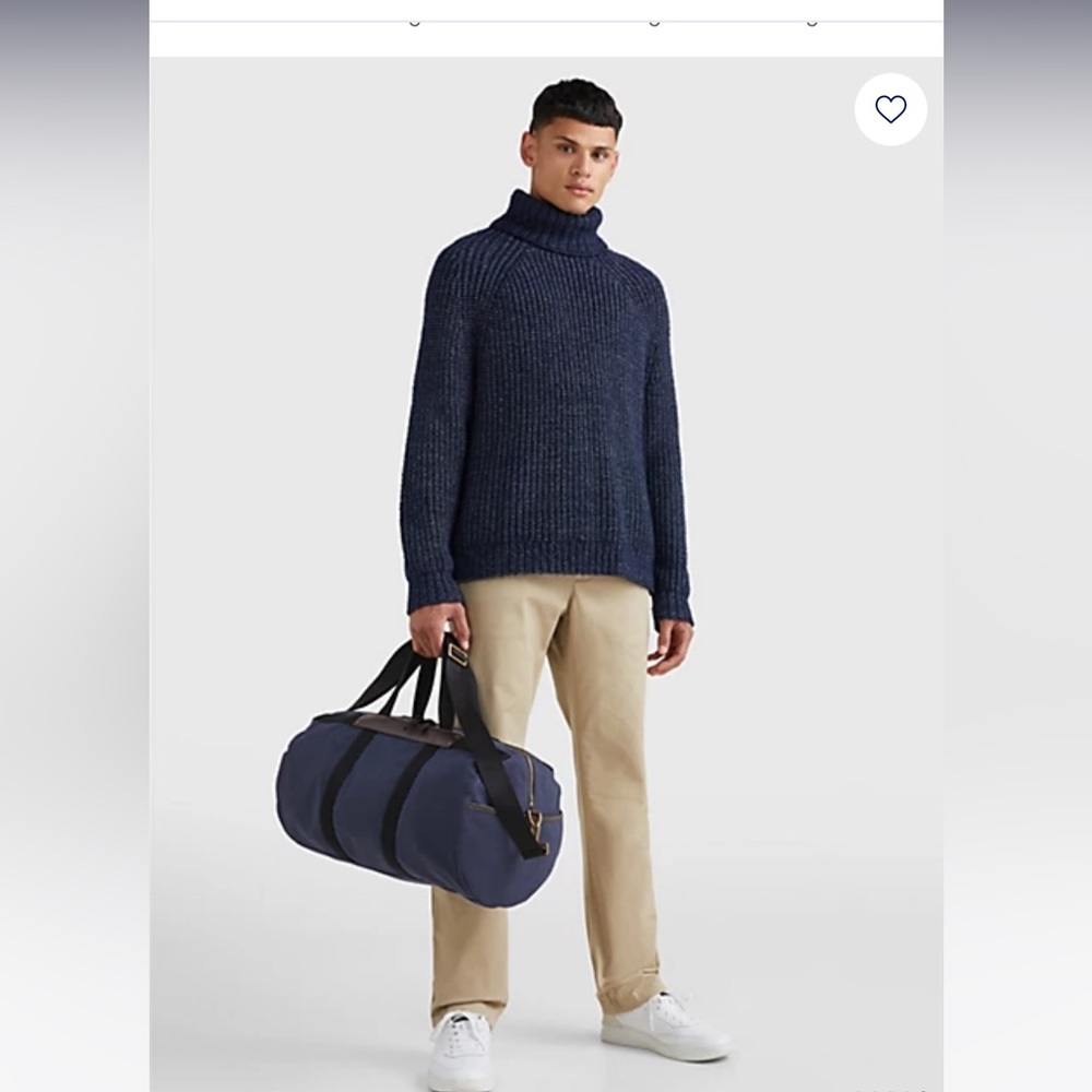 BRAND NEW DUFFLE Bag - Picture 3 of 15